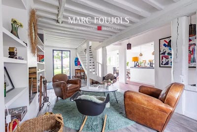 /international/fr/senlis-picardie-310106826118/?lang=th