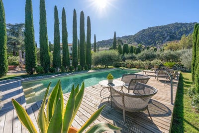 /international/fr/robion-provence-alpes-cote-d-azur-310120035041/