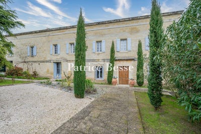 /international/fr/aigues-vives-languedoc-roussillon-310106840010/