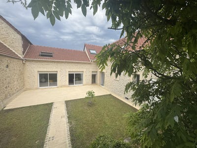 /international/fr/bethisy-saint-pierre-picardie-310109113126/?lang=th