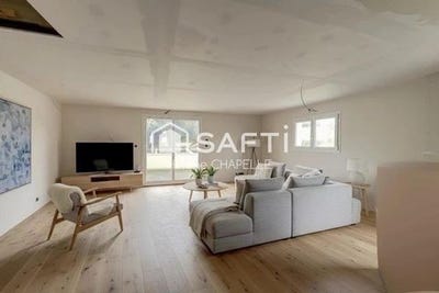 /international/fr/neuilly-en-thelle-picardie-310105821162/