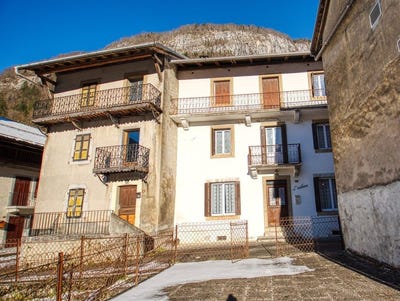 /international/fr/sixt-fer-a-cheval-rhone-310101226804/
