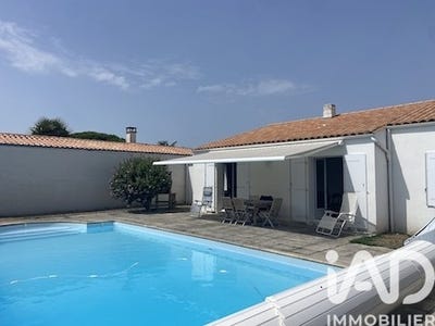 /international/fr/loix-charente-310107090448/