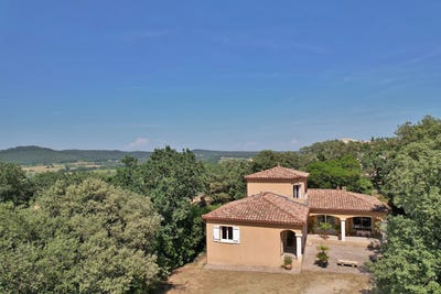 /international/fr/uzes-aquitaine-310109179851/?lang=it