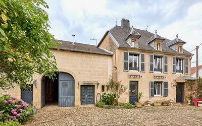 /international/fr/fleurey-les-faverney-franche-comte-310108838038/
