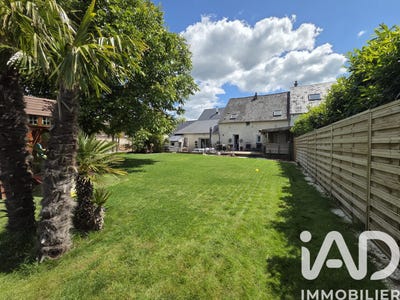 /international/fr/epieds-en-beauce-centre-val-de-loire-310108369741/