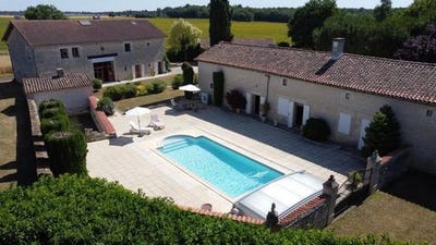 /international/fr/blanzay-charente-310100638754/