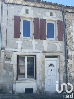 /international/fr/baignes-sainte-radegonde-charente-310108159882/