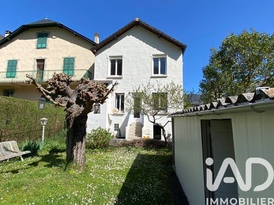 /international/fr/laruns-aquitaine-310107555745/