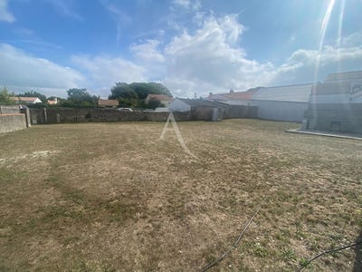 /international/fr/barbatre-pays-de-la-loire-310104468594/