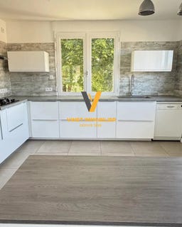 /international/fr/montbert-burgundy-310108376253/