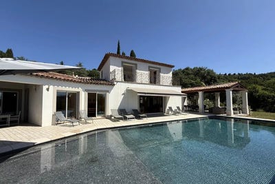 /international/fr/montauroux-hh-15858339-montauroux-provence-alpes-cote-d-azur-310101079761/?lang=en