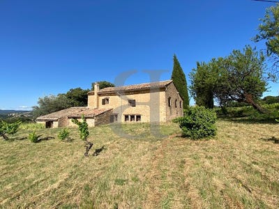 /international/fr/vaison-la-romaine-provence-alpes-cote-d-azur-310100907841/