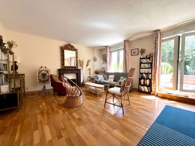 /international/fr/orleans-centre-val-de-loire-310100670155/