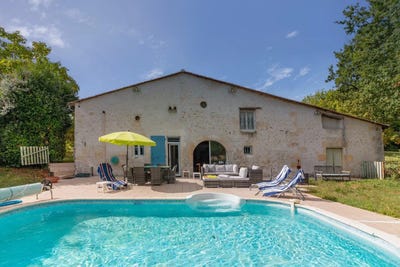 /international/fr/jonzac-charente-310100114849/