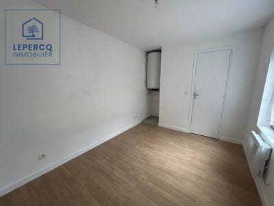/international/fr/la-ferte-milon-picardie-310106403354/