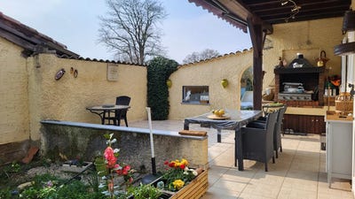 /international/fr/belleville-en-beaujolais-rhone-310098891928/