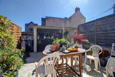 /international/fr/saint-etienne-du-rouvray-upper-normandy-310108647954/