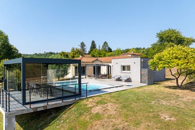 /international/fr/salles-lavalette-charente-310109532822/