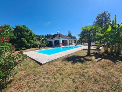 /international/fr/cavignac-aquitaine-310106381794/