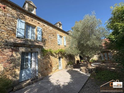 /international/fr/nadaillac-de-rouge-midi-pyrenees-310106130177/