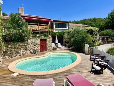 /international/fr/pierrevert-provence-alpes-cote-d-azur-310106220187/