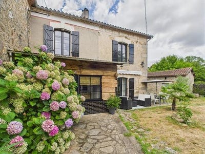 /international/fr/piegut-pluviers-aquitaine-310101487780/?lang=en