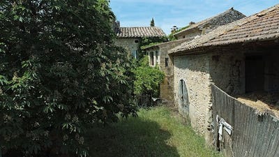 /international/fr/montsegur-sur-lauzon-rhone-310096771957/