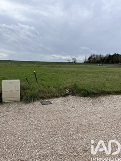 /international/fr/cravant-centre-val-de-loire-310105816936/
