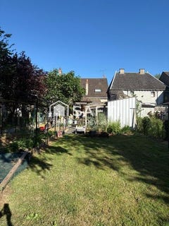/international/fr/issoudun-centre-val-de-loire-310101835465/