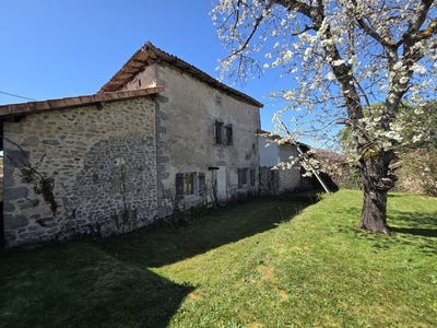 /international/fr/oradour-sur-glane-limousin-310107300889/