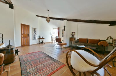 /international/fr/uzes-aquitaine-310102677452/