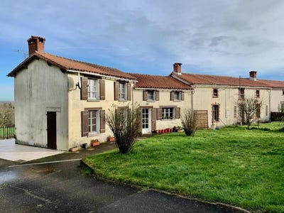 /international/fr/cerizay-charente-310100493605/