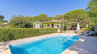 /international/fr/roquebrune-sur-argens-provence-alpes-cote-d-azur-310108488577/