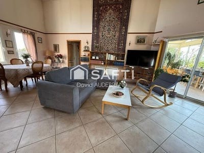 /international/fr/nanteuil-charente-310105302767/