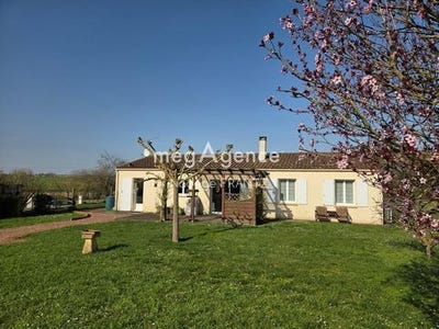 /international/fr/antezant-la-chapelle-charente-310108565859/?lang=th