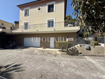/international/fr/menton-provence-alpes-cote-d-azur-310108525006/