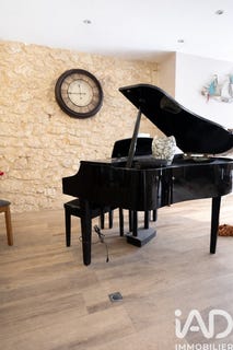 /international/fr/laruscade-aquitaine-310107235420/