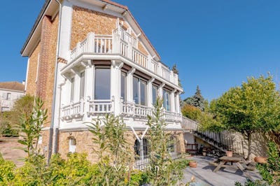 /international/fr/sevres-centre-val-de-loire-310106835033/