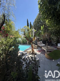 /international/fr/thuir-languedoc-roussillon-310108420128/