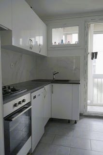 /international/fr/salon-de-provence-provence-alpes-cote-d-azur-310098905677/
