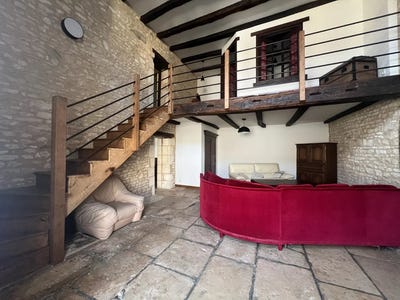 /international/fr/valdivienne-charente-310109048769/
