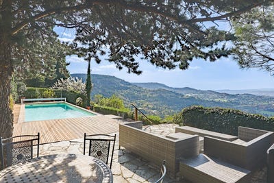 /international/fr/saignon-provence-alpes-cote-d-azur-310099061506/