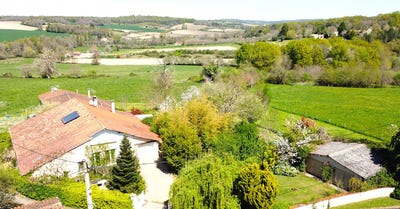 /international/fr/montmoreau-saint-cybard-charente-310107920971/