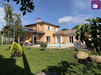 /international/fr/foix-midi-pyrenees-310108129264/