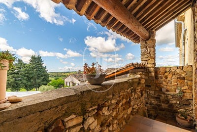 /international/fr/pougnadoresse-languedoc-roussillon-310108184937/