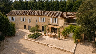 /international/fr/montfrin-languedoc-roussillon-310119672663/
