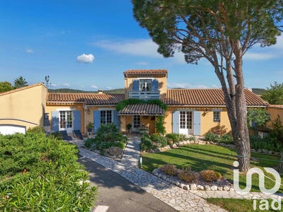 /international/fr/rochefort-du-gard-languedoc-roussillon-310106422177/