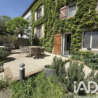 /international/fr/beaupreau-pays-de-la-loire-310105820106/