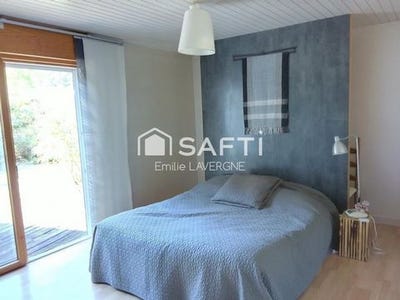 /international/fr/sainte-florence-pays-de-la-loire-310105833315/